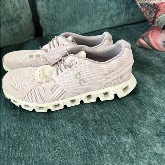 On Running Women's Athletic Shoes - Light Purple and White - Picture 6 of 7